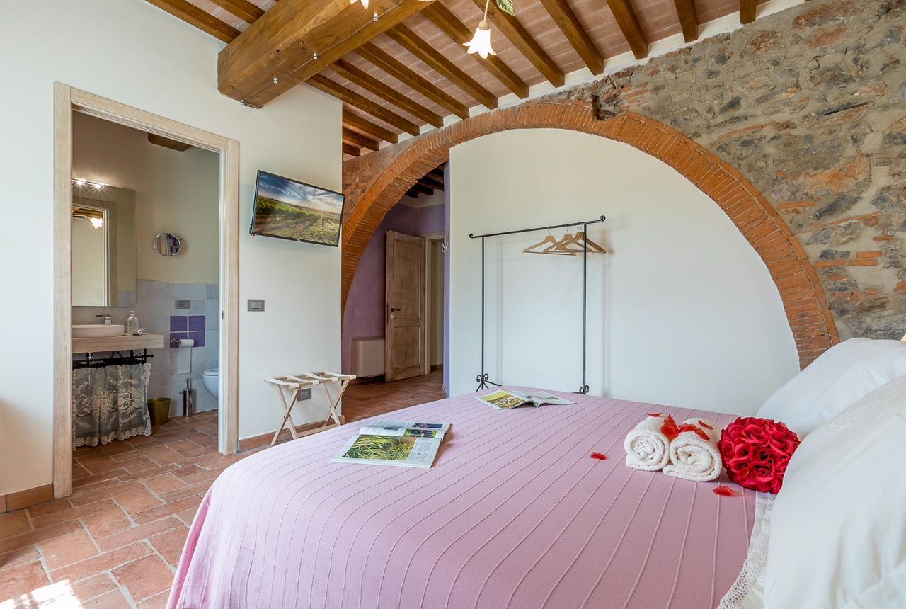 B&B Pietra A Padule Filettole Екстериор снимка