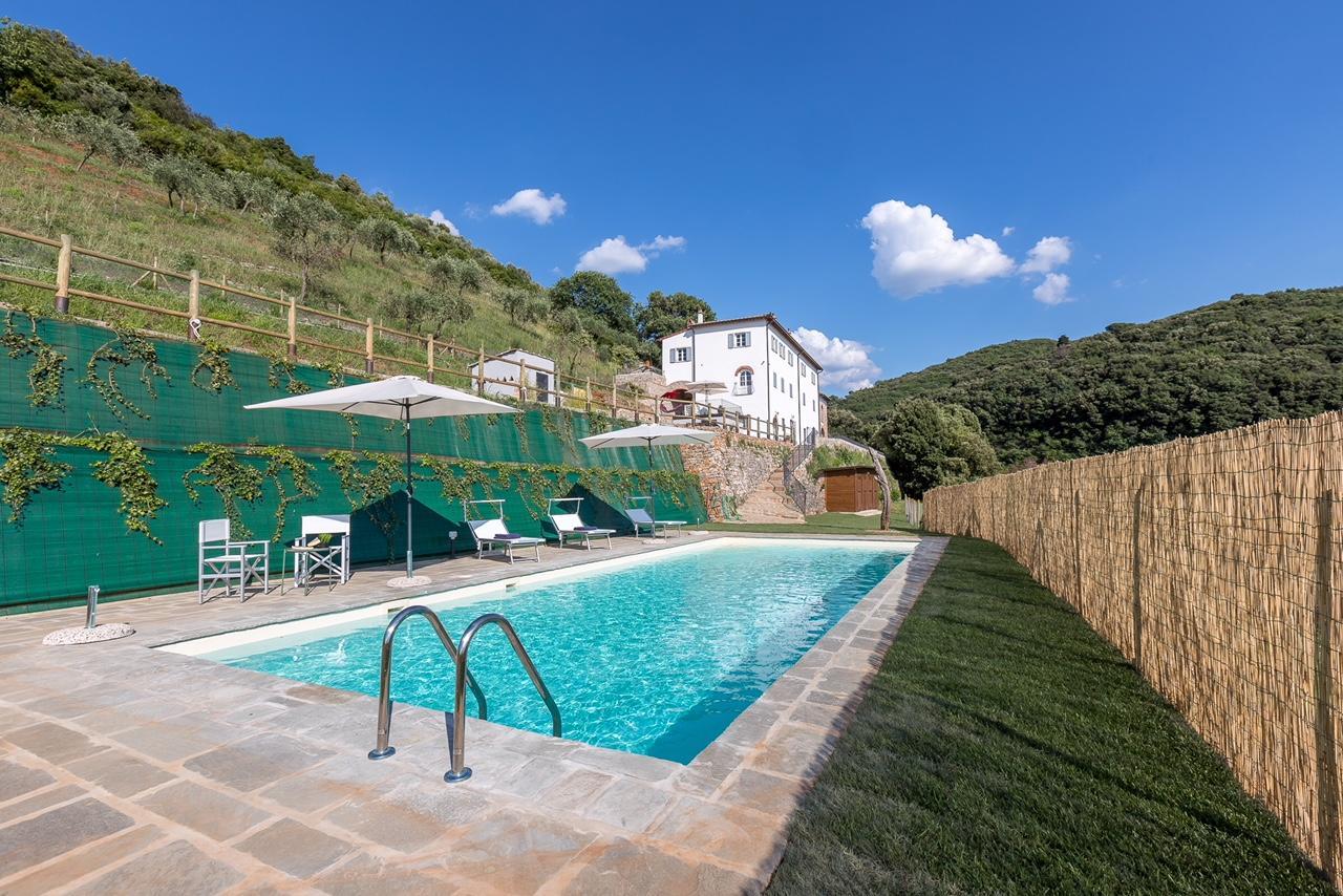 B&B Pietra A Padule Filettole Екстериор снимка