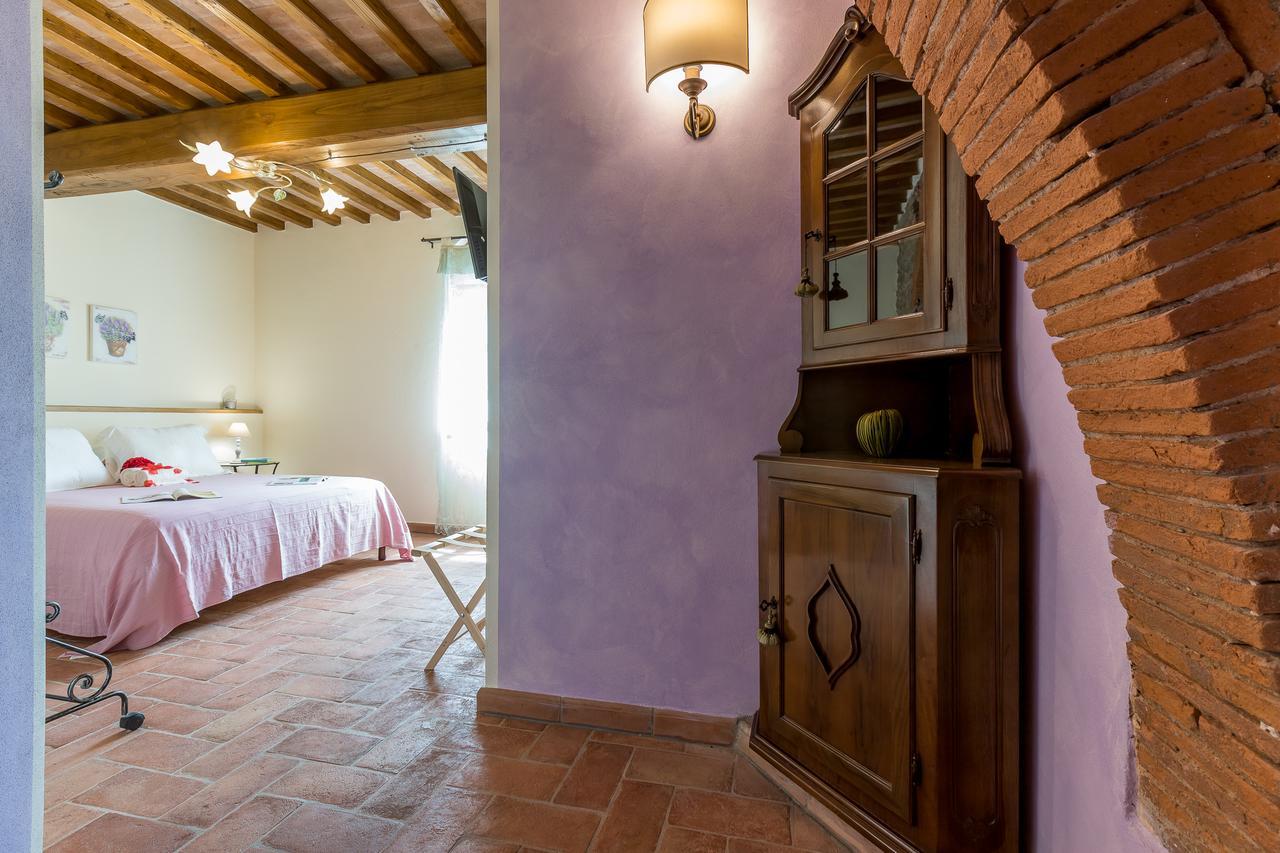 B&B Pietra A Padule Filettole Екстериор снимка