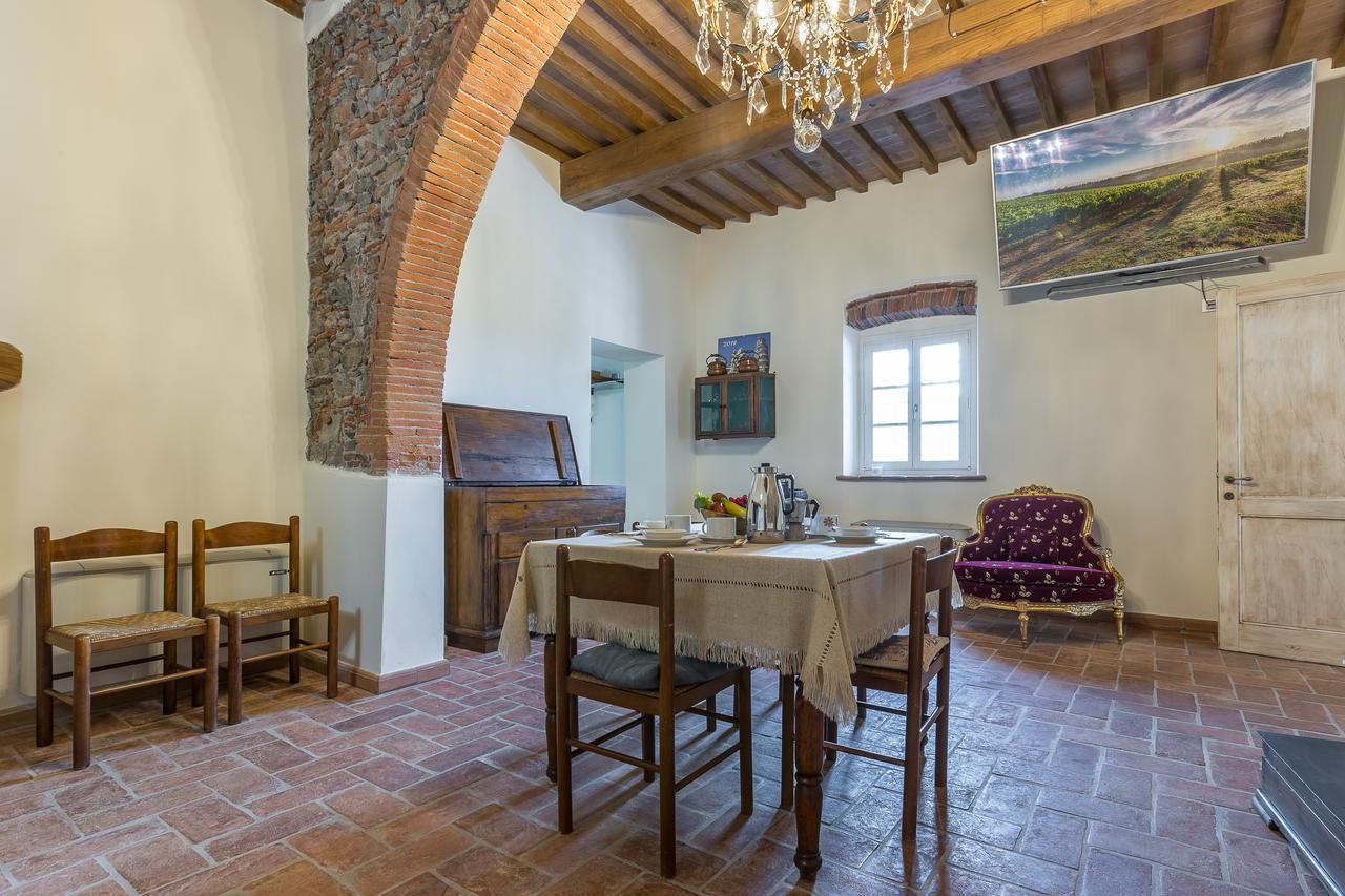 B&B Pietra A Padule Filettole Екстериор снимка