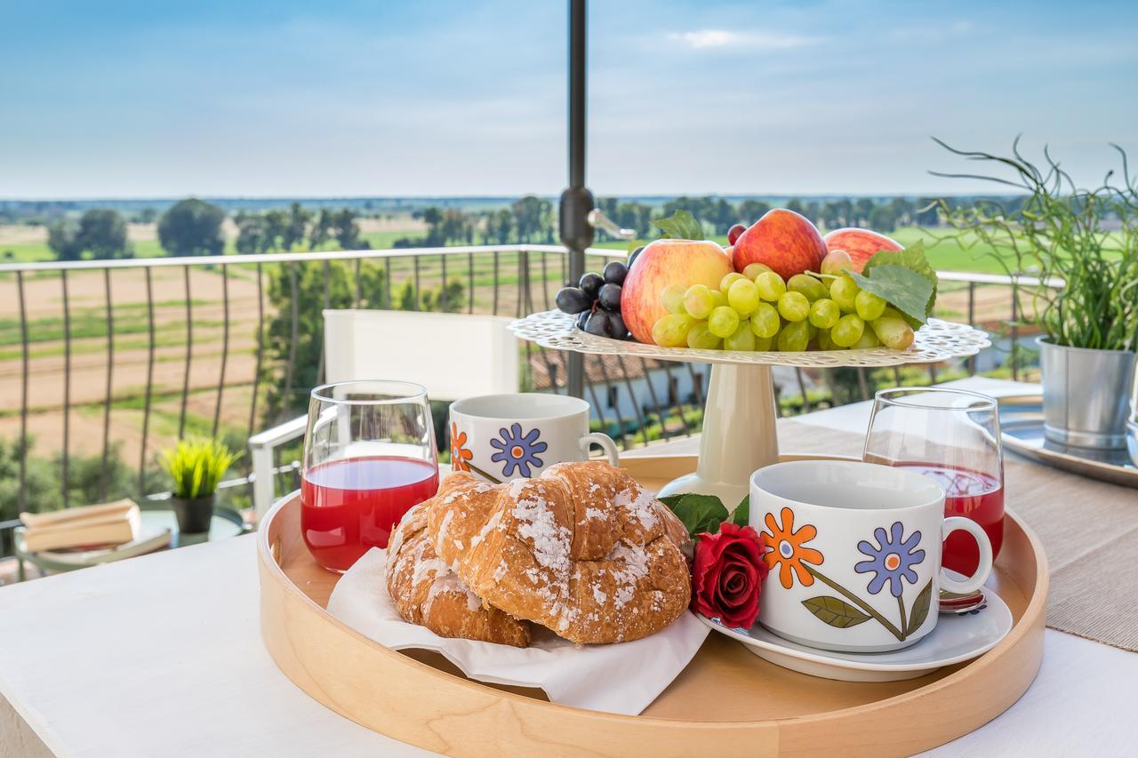 B&B Pietra A Padule Filettole Екстериор снимка